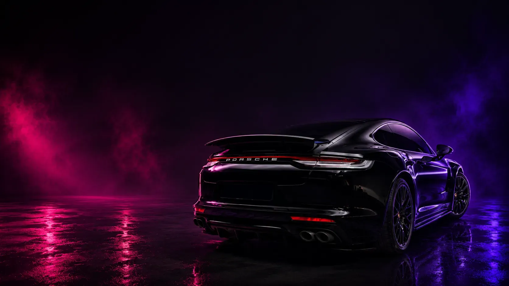 Czarne Porsche Panamera w studiu detailingowym Auto Lab